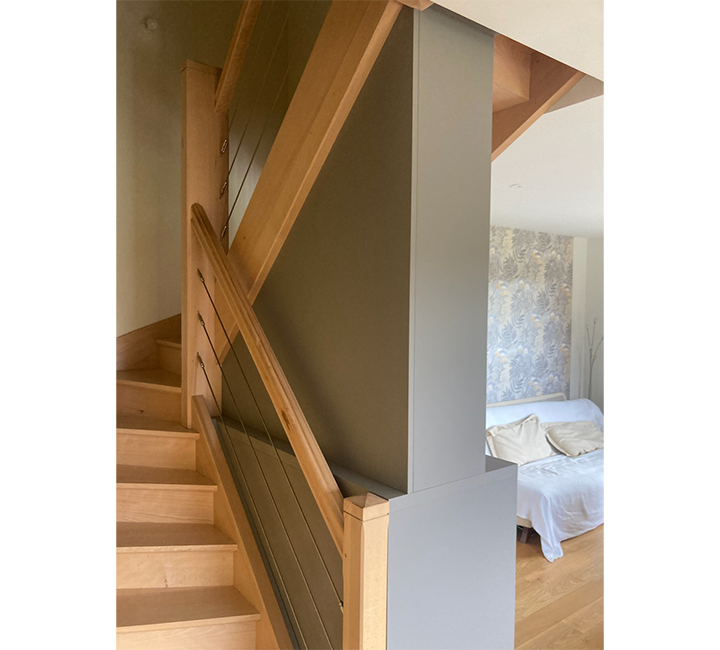 meuble TV sous escalier en laque Perfect Sense 